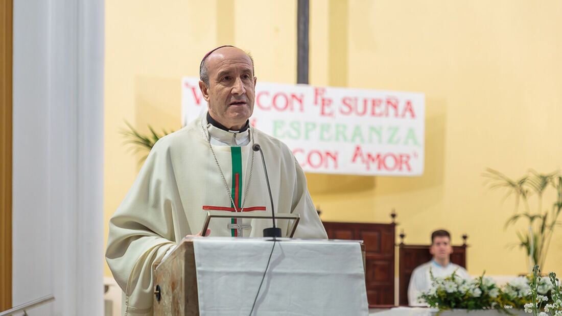 El obispo de Córdoba alerta: "El trabajo se está deshumanizando"