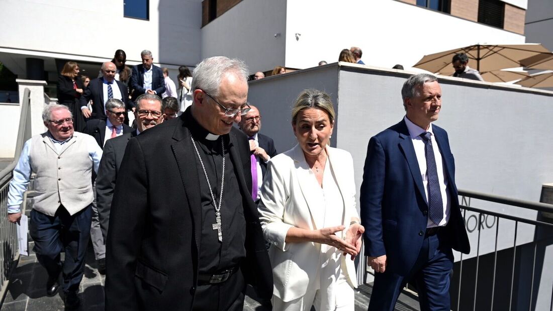 Milagros Tolón conoce en la CEE la labor educativa de la Iglesia