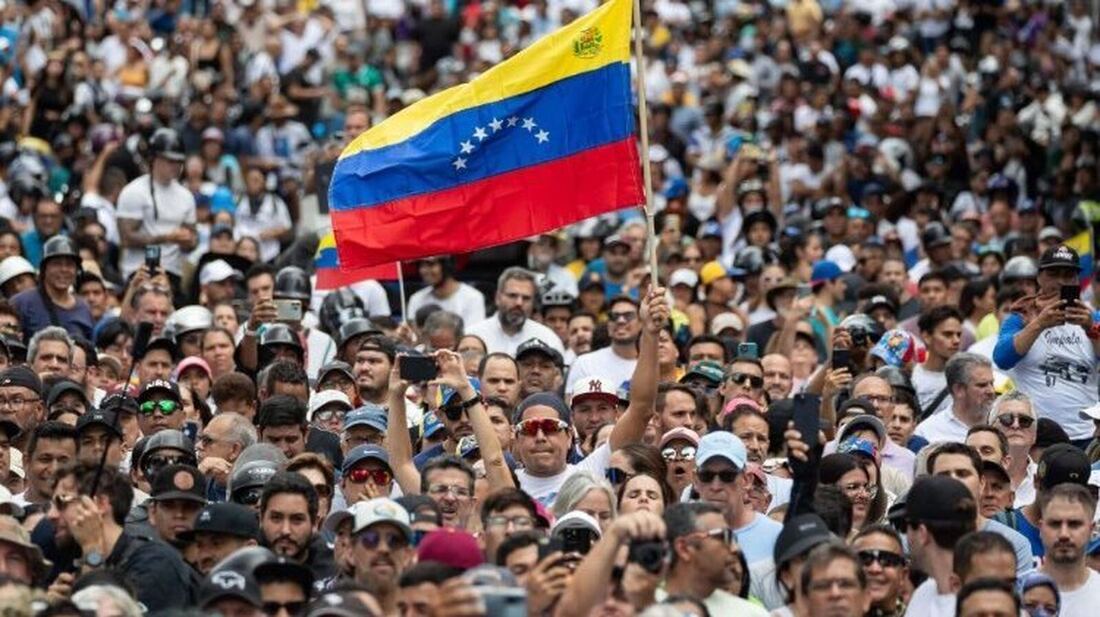 «El cambio llegó, pero no la democracia»: González de Zárate ante León XIV