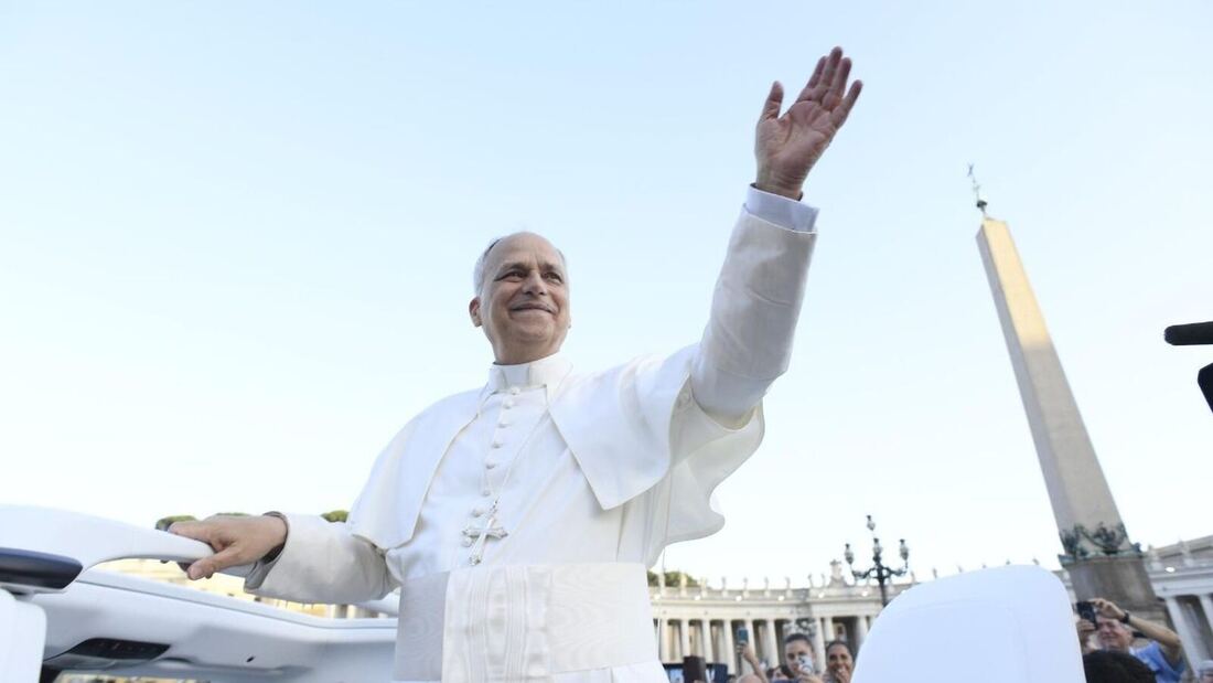 León XIV: la Iglesia no bendice parejas homosexuales de forma formalizada