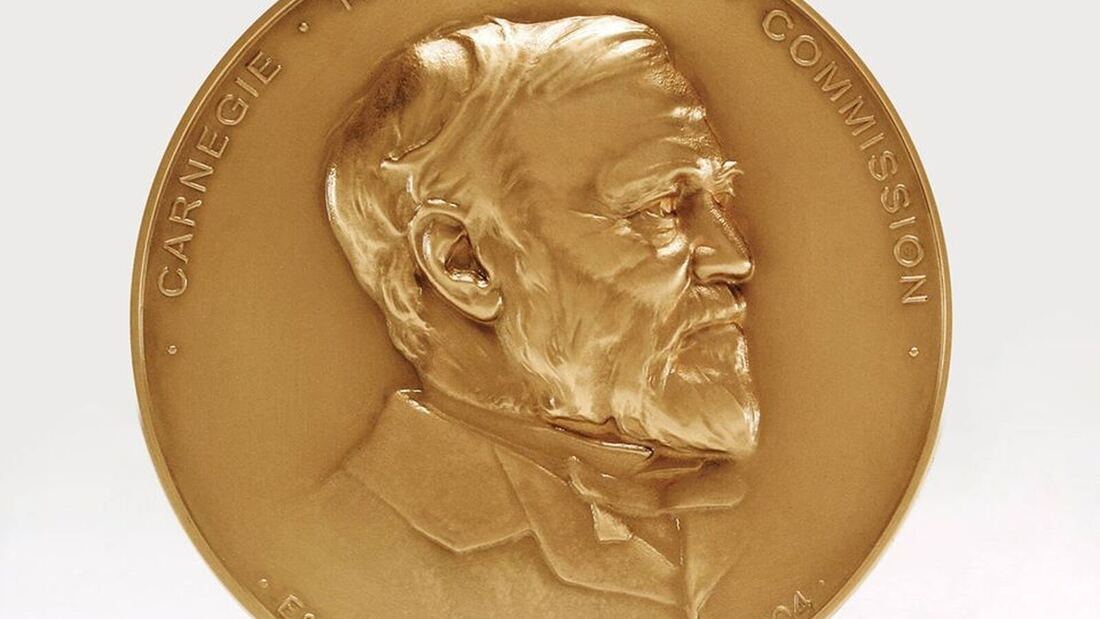 Dos miembros del Opus Dei reciben la Medalla Carnegie