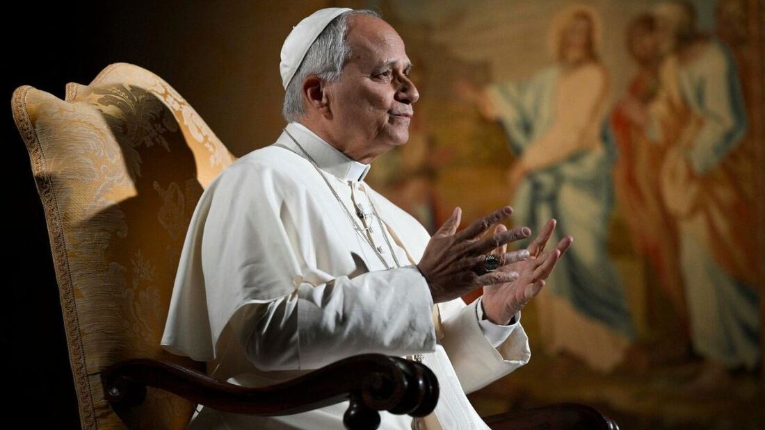 León XIV a la FSSPX: «Rasgar la túnica de Cristo es un pecado grave»