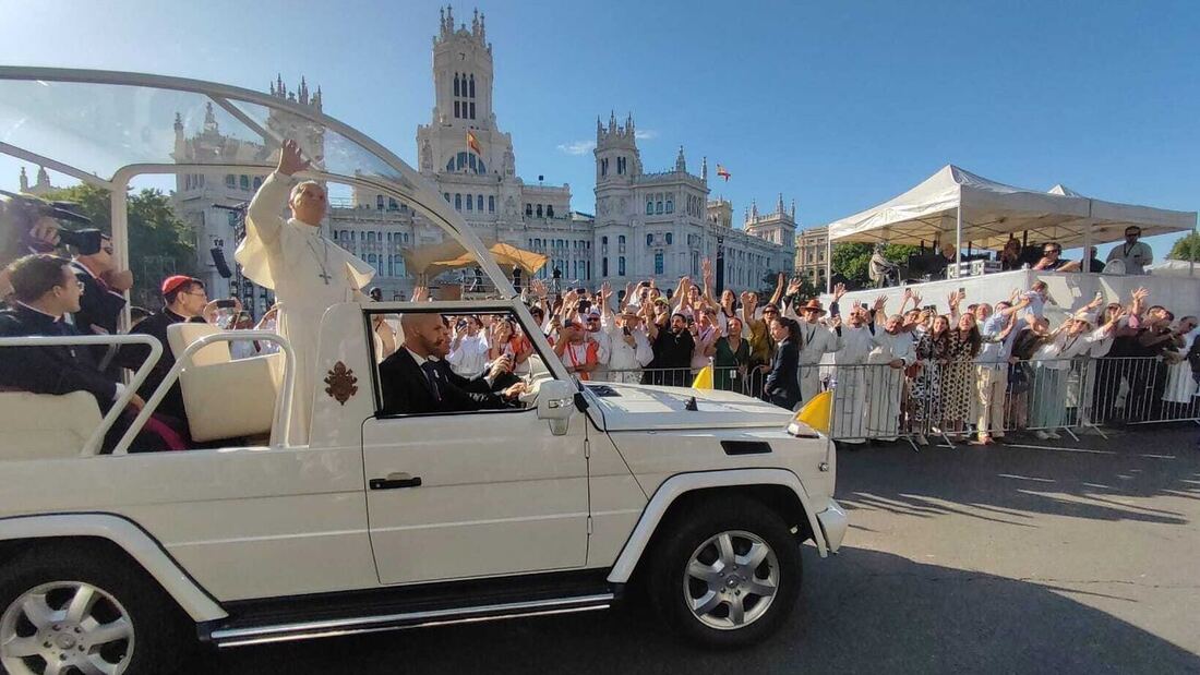León en Cibeles: «Cristo no permanece encerrado en el templo, sale a nuestro encuentro en la calle»