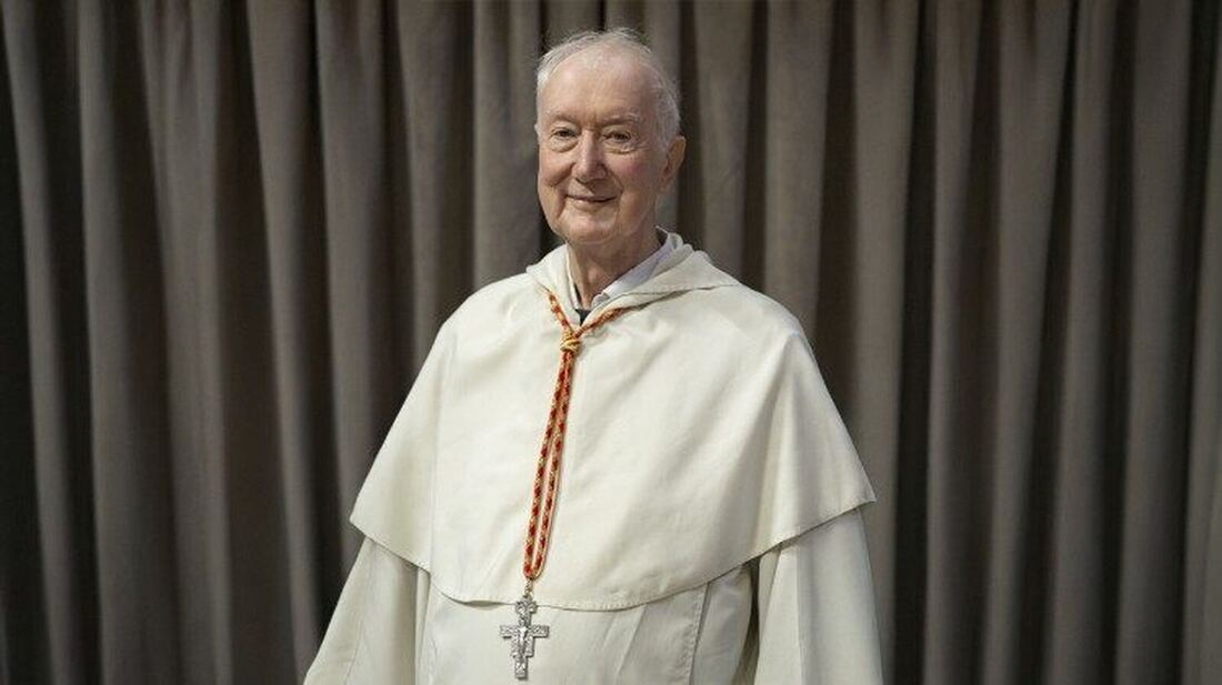 El cardenal Radcliffe bendice en Londres a una pareja homosexual en su 50 aniversario