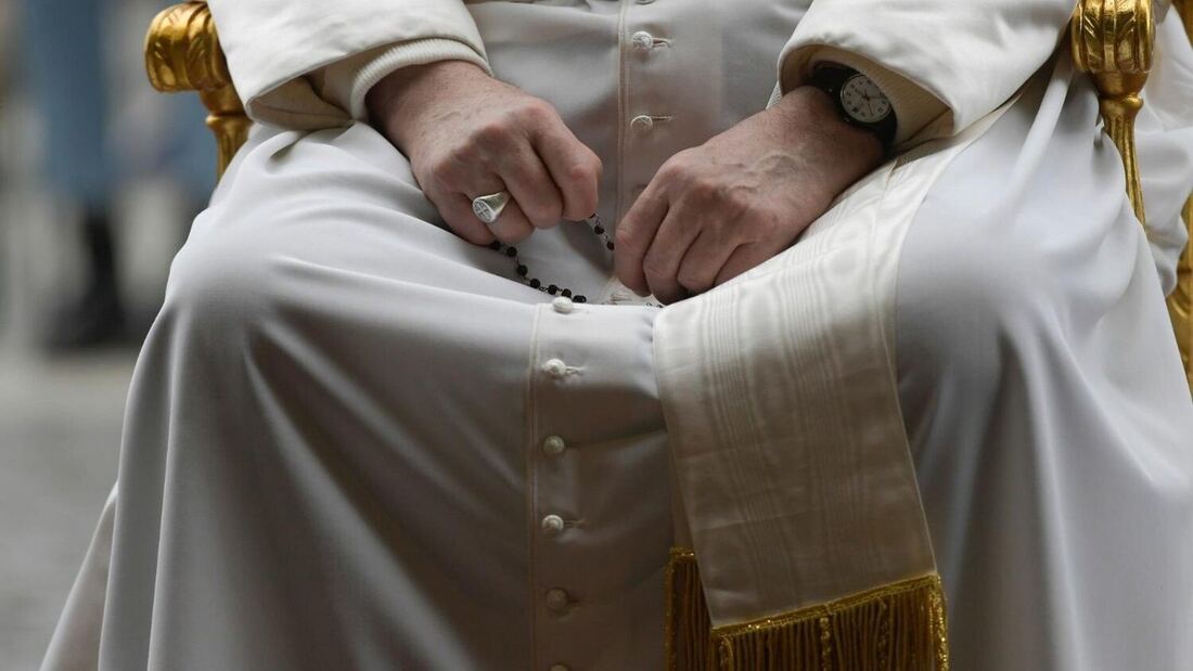 El obispo de Aberdeen excomulga a un sacerdote sedevacantista