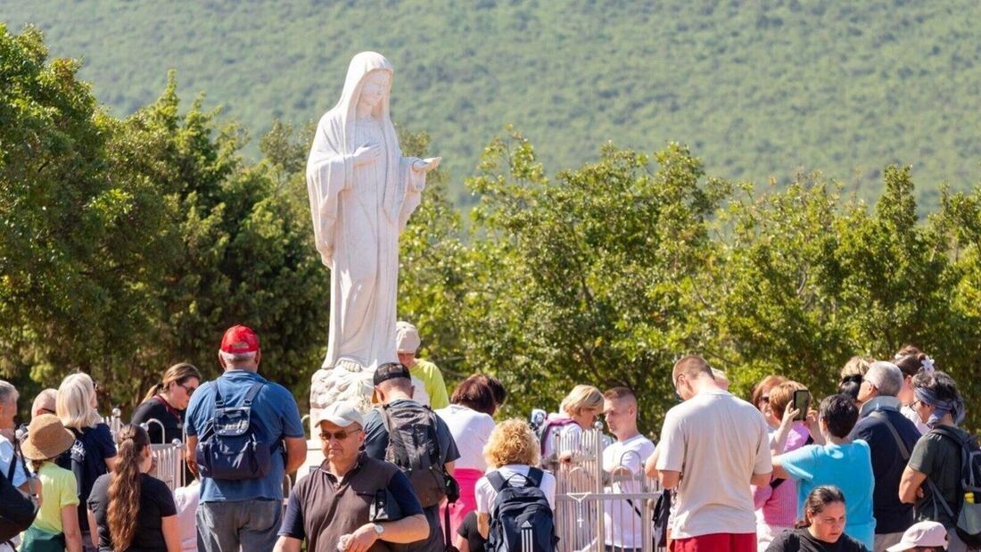 El santuario de Medjugorje se recupera tras el acto vandálico grave