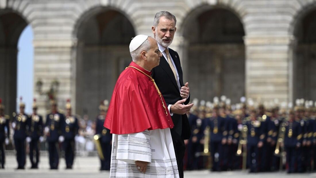 El Rey Felipe VI aborda el dolor por abusos en la Iglesia durante la visita del Papa León XIV