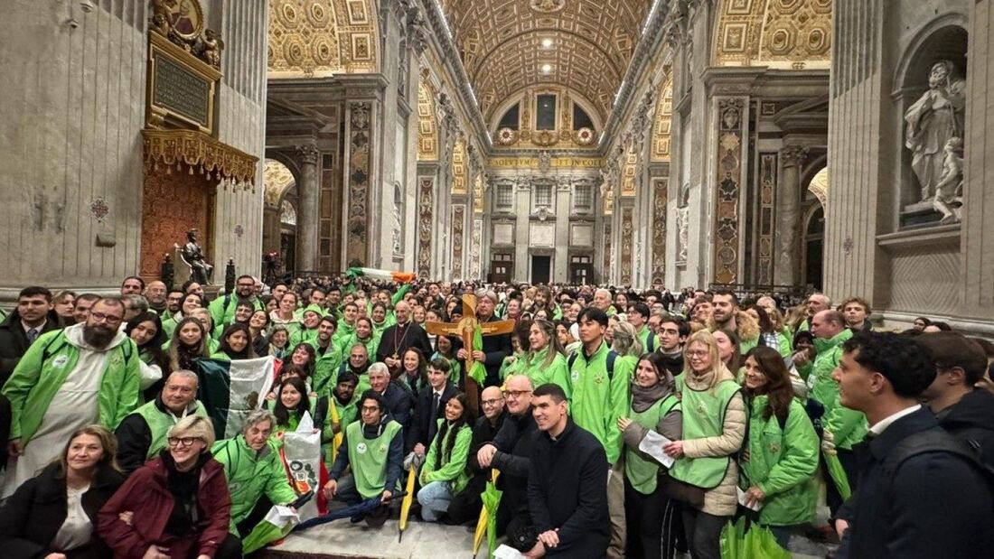 El arzobispo Fisichella cierra el Año Santo de 2025 con una peregrinación