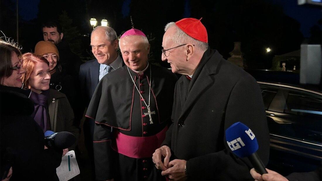 Parolin alerta sobre Irán y pide soluciones pacíficas para Venezuela