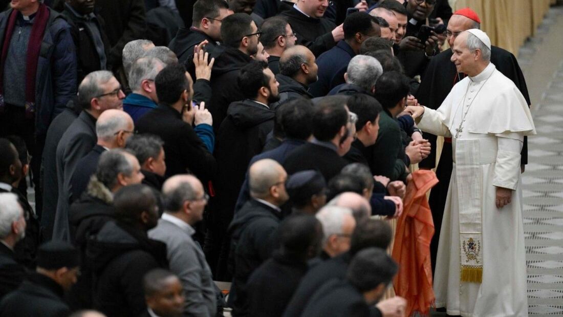 León XIV advierte contra la “envidia clerical” en Roma