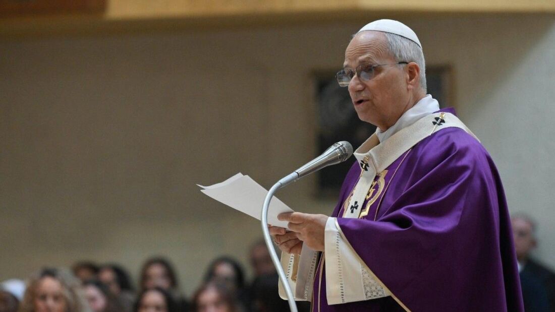 El papa anima a rechazar la violencia y a abrir el corazón a Jesús en el encuentro parroquial