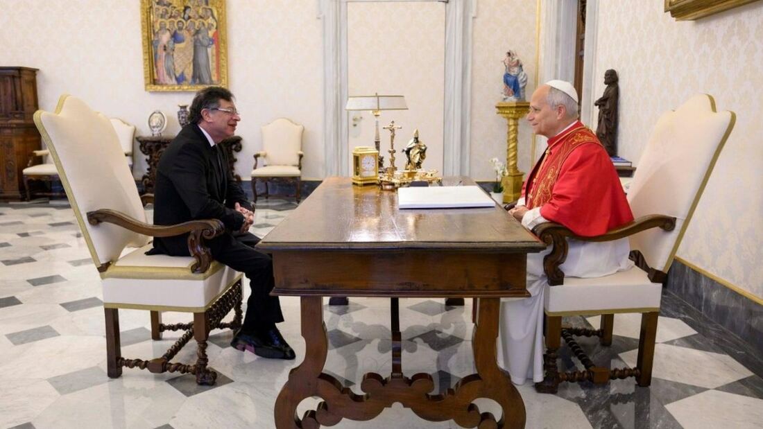 El Papa León XIV se reúne con el presidente de Colombia, Gustavo Petro, en el Vaticano