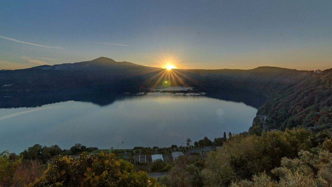 León XIV será el primer Papa en procesionar por el lago de Albano
