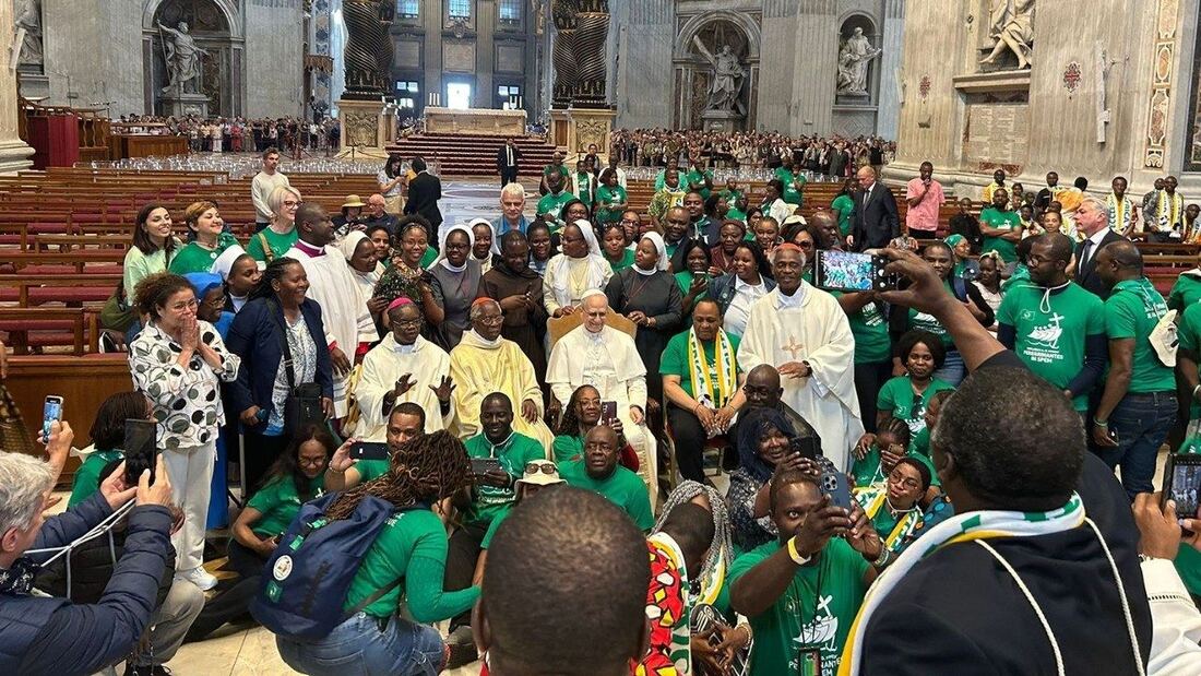 El Papa anima a los peregrinos por la paz en África a ser signos de esperanza