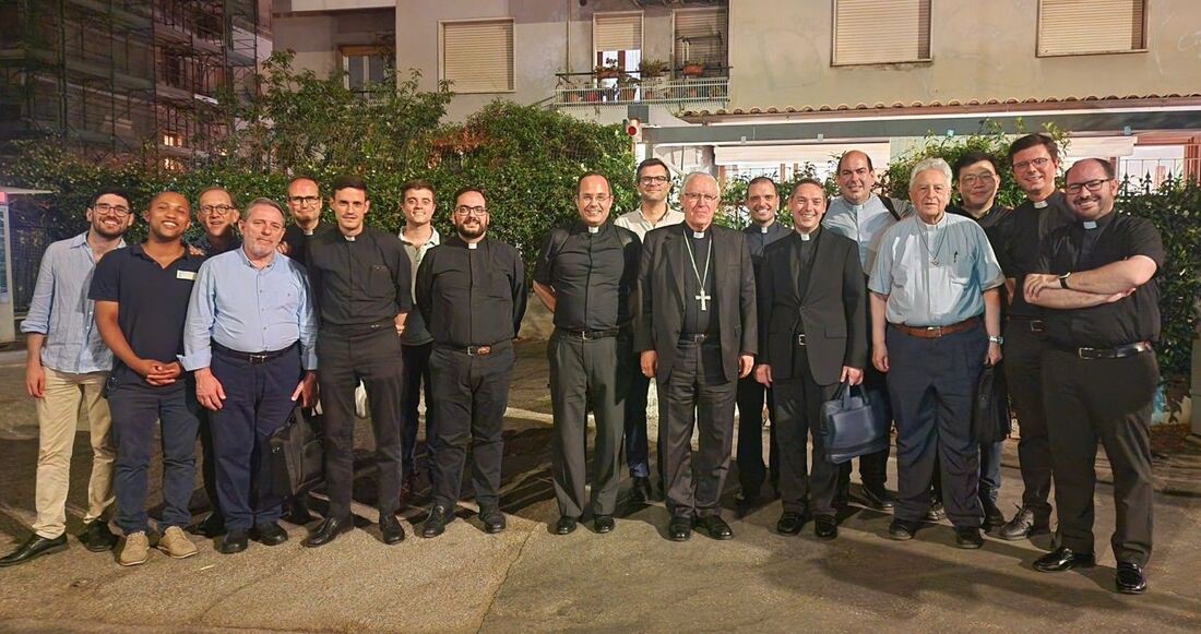 El Papa León XIV anima a seminaristas sevillanos en el Jubileo de Roma