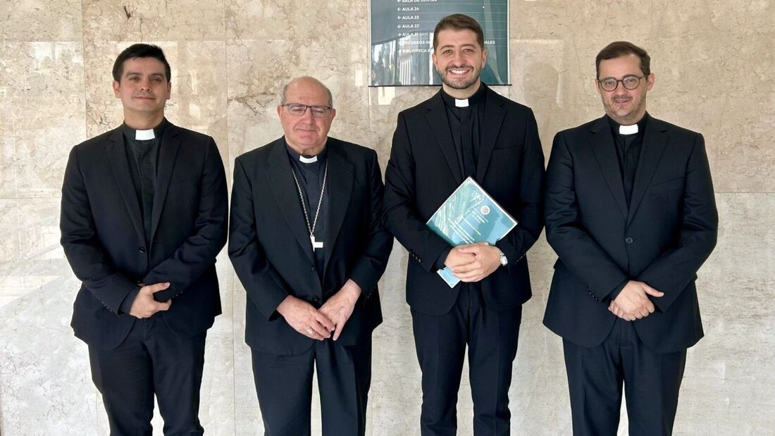 El rector del Seminario de Huelva defiende su tesis en Sevilla