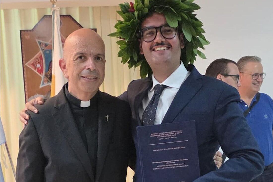 Salvador Guerrero Cuevas defiende tesis sobre la Semana Santa en Matera, Italia

