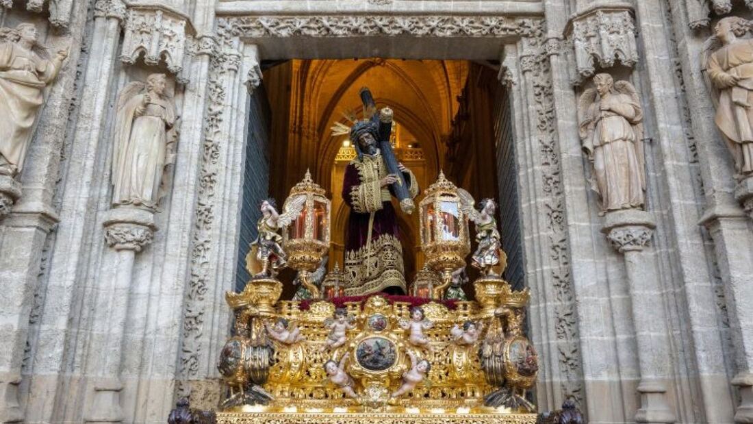 Sevilla inaugura un Observatorio para custodiar la piedad popular