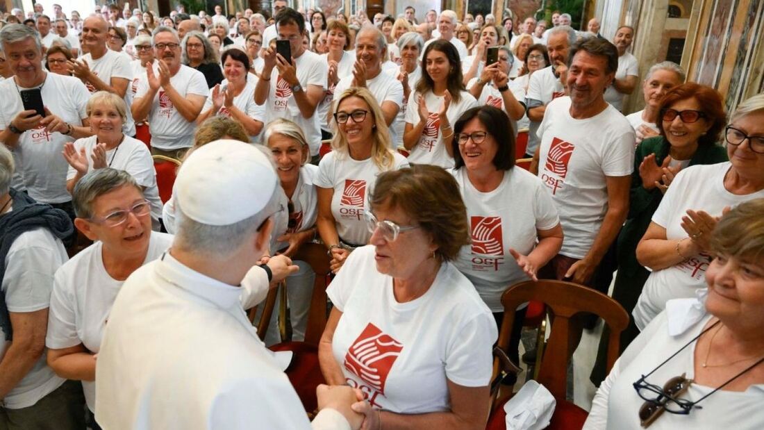 El Papa León XIV promueve la caridad en Milán con tres pilares


