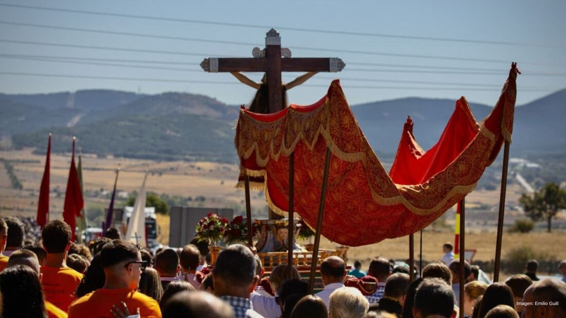 El Espinar celebra la veneración del Santísimo Cristo de Caloco