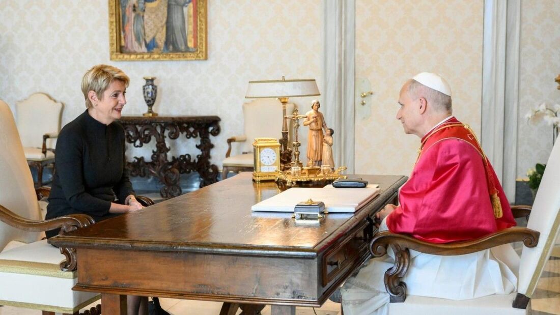 El Papa León XIV recibe a la presidenta de la Confederación Helvética en el Vaticano

