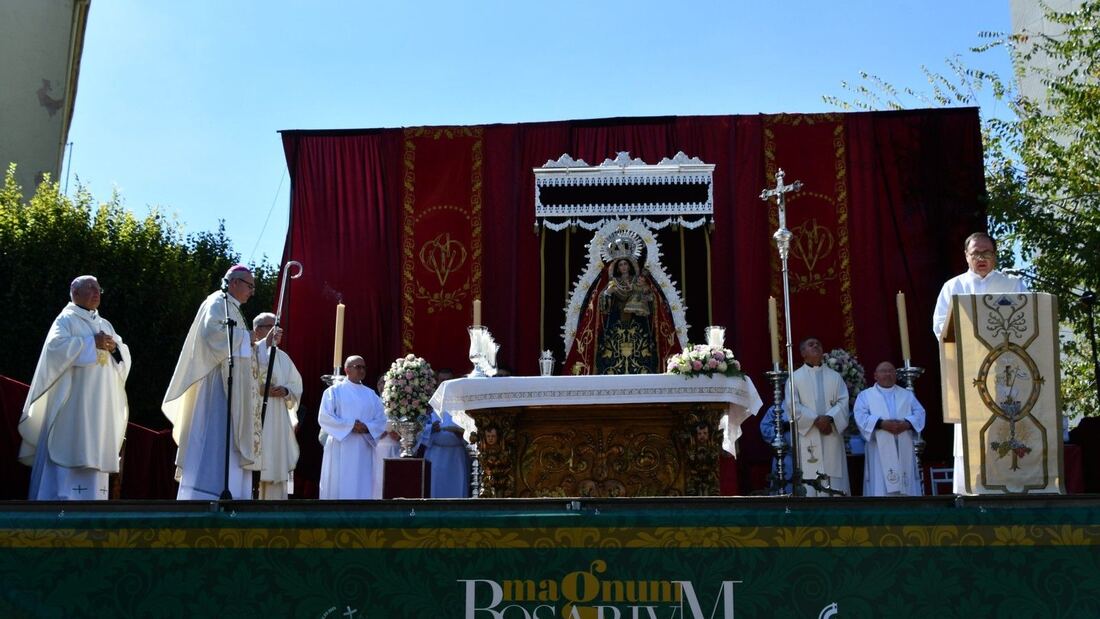 La Diócesis de Jaén celebra el Rosario Magno con 40.000 fieles

