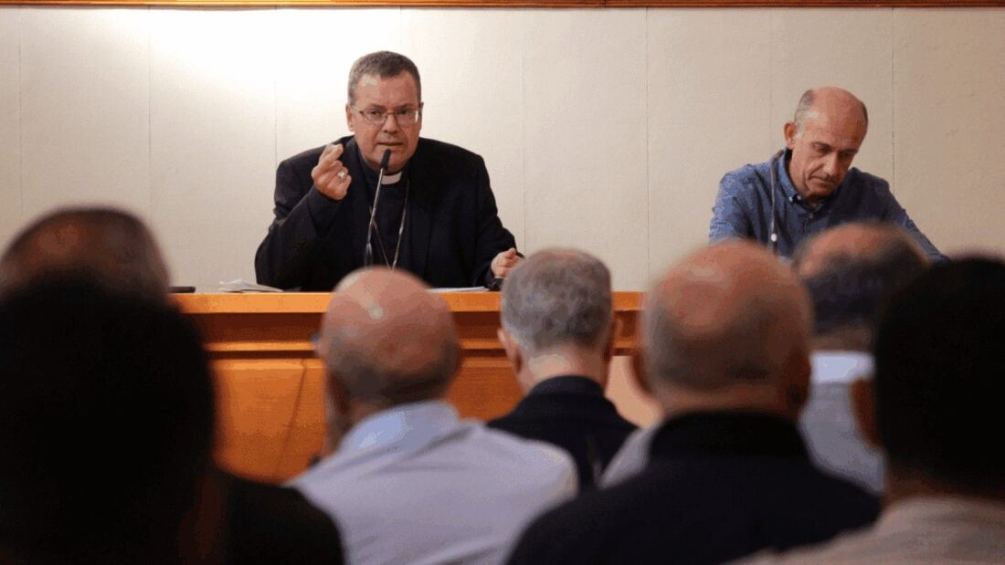 El obispo de Segovia impulsa la formación del clero para el nuevo curso pastoral

