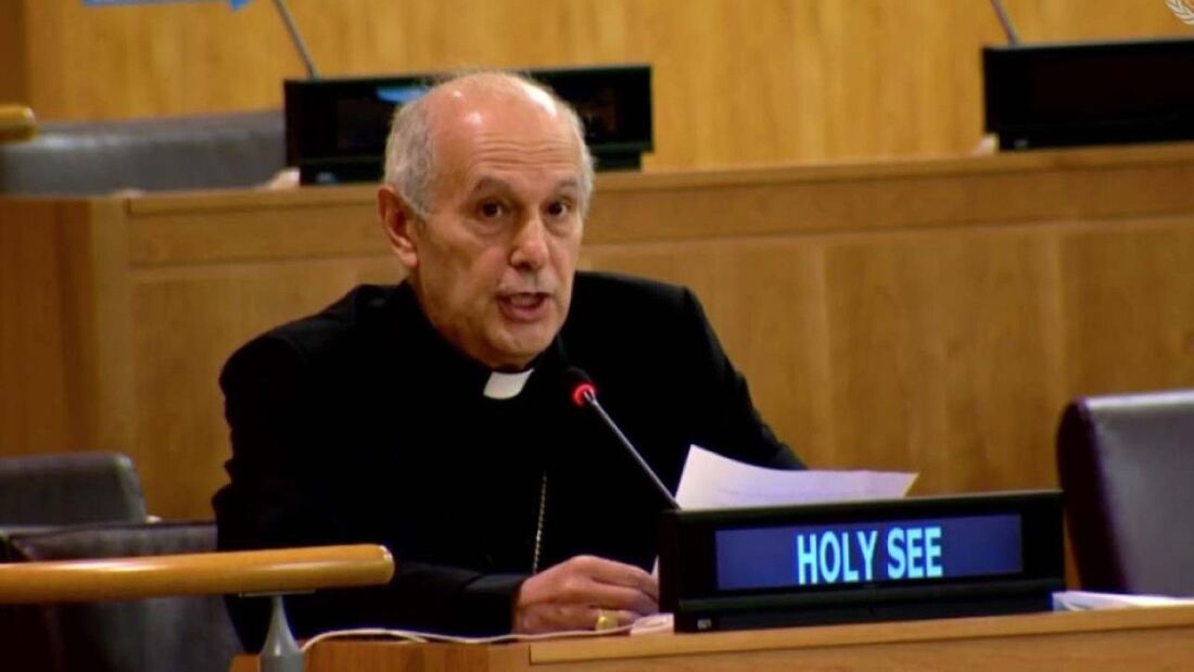 El arzobispo Caccia critica el aumento del gasto militar mundial

