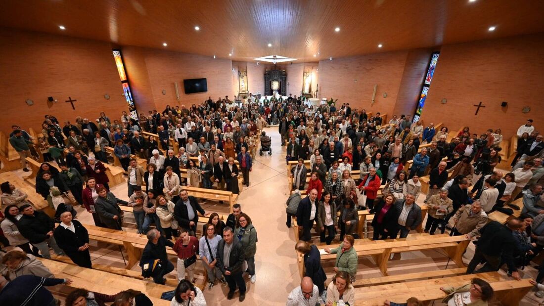 El arzobispo Mario Iceta confirma a 34 jóvenes en Burgos-Vena

