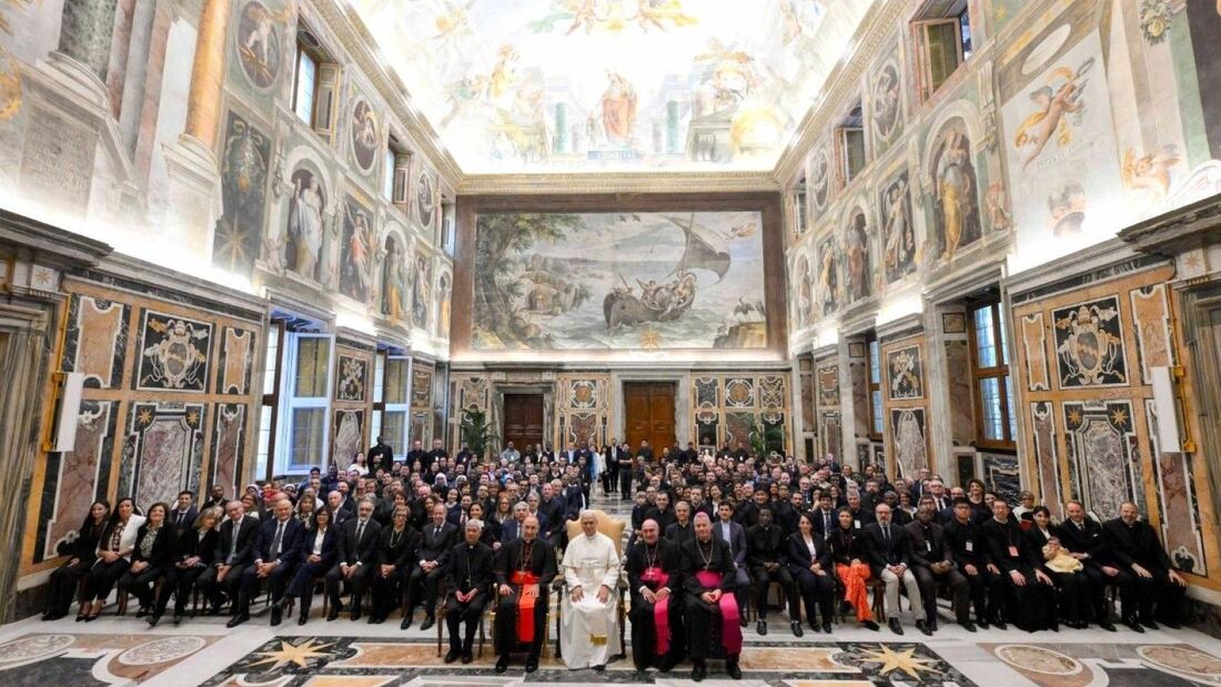 El Papa León XIV resalta la familia como pilar de la renovación social

