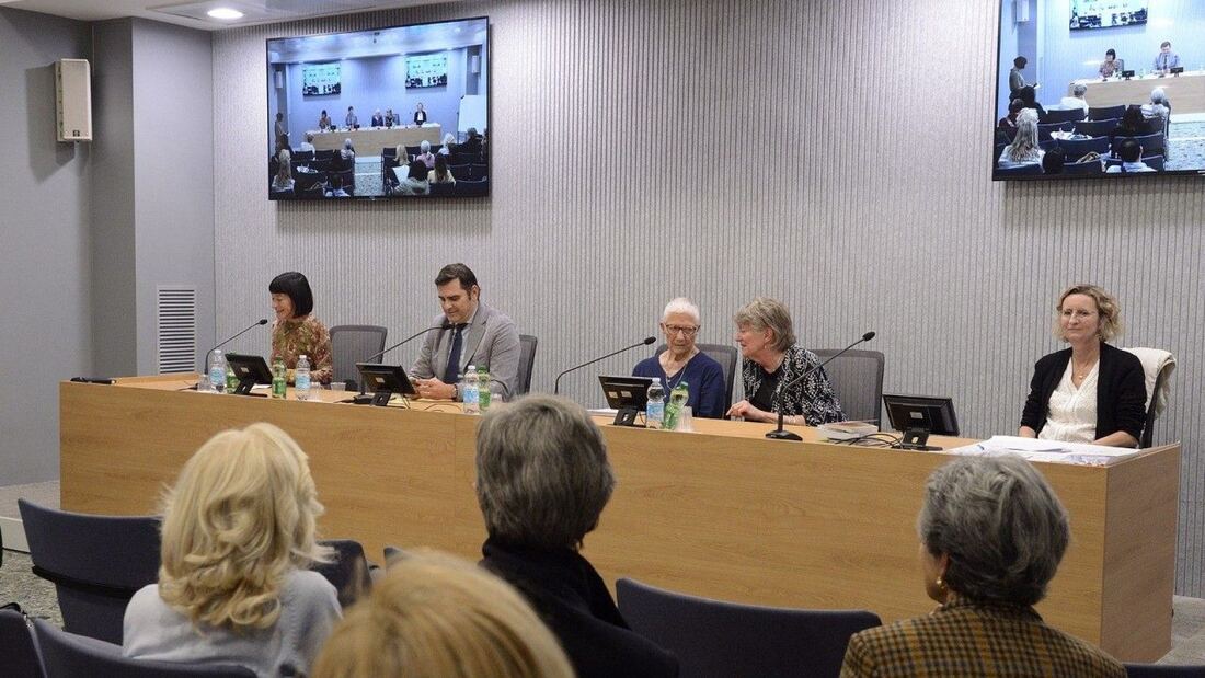 La asociación Mujeres en el Vaticano impulsa la comunicación no violenta

