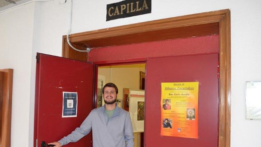 La exposición de los milagros eucarísticos de Carlo Acutis llega a la Complutense