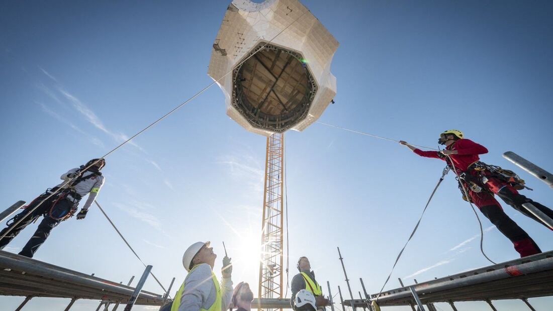 La Sagrada Familia avanza en la culminación de la torre de Jesucristo

