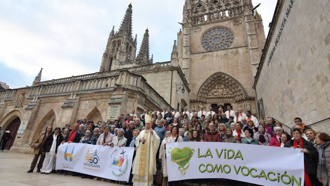 El arzobispo de Burgos resalta la vocación personal en un encuentro diocesano

