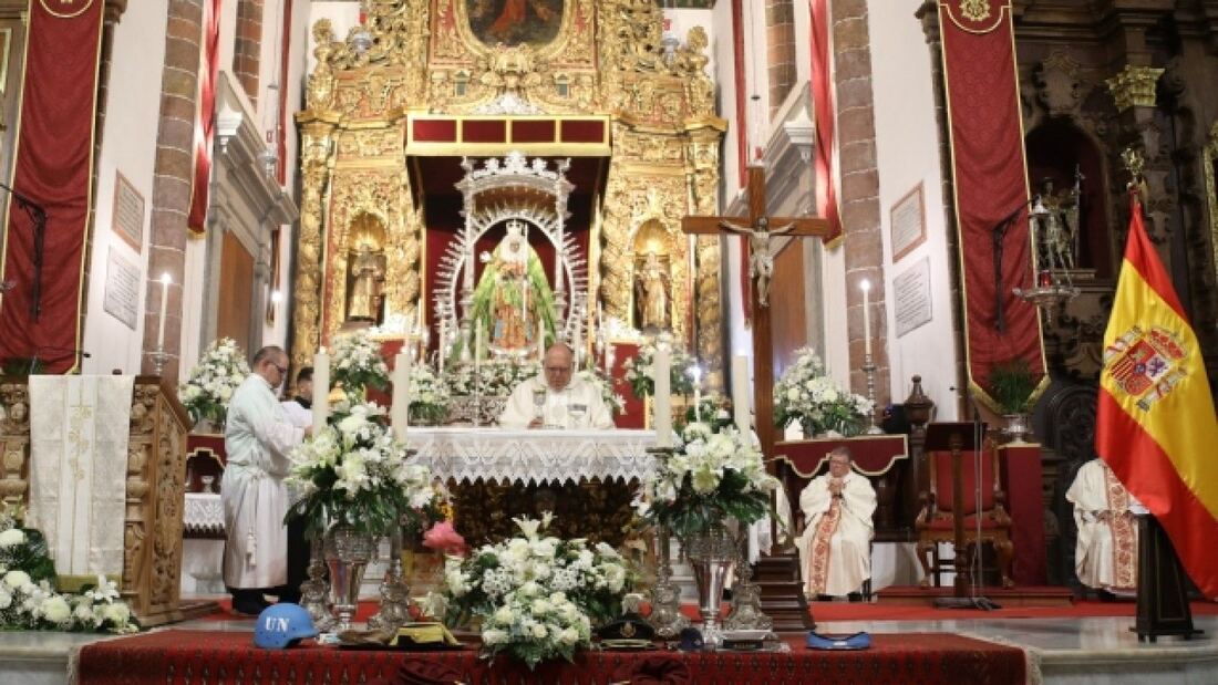 La comunidad castrense de Tenerife celebra la misa en honor a la Virgen de Candelaria

