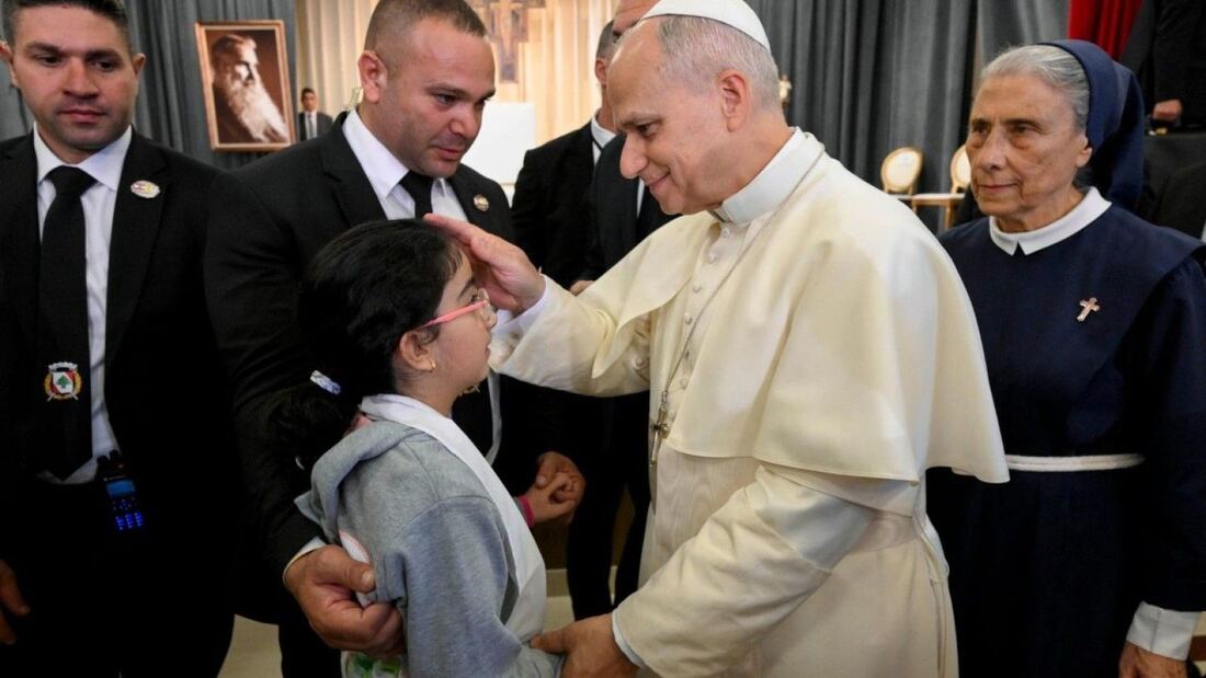El Papa visita el Hospital de la Cruz en Beirut y destaca la labor sanitaria

