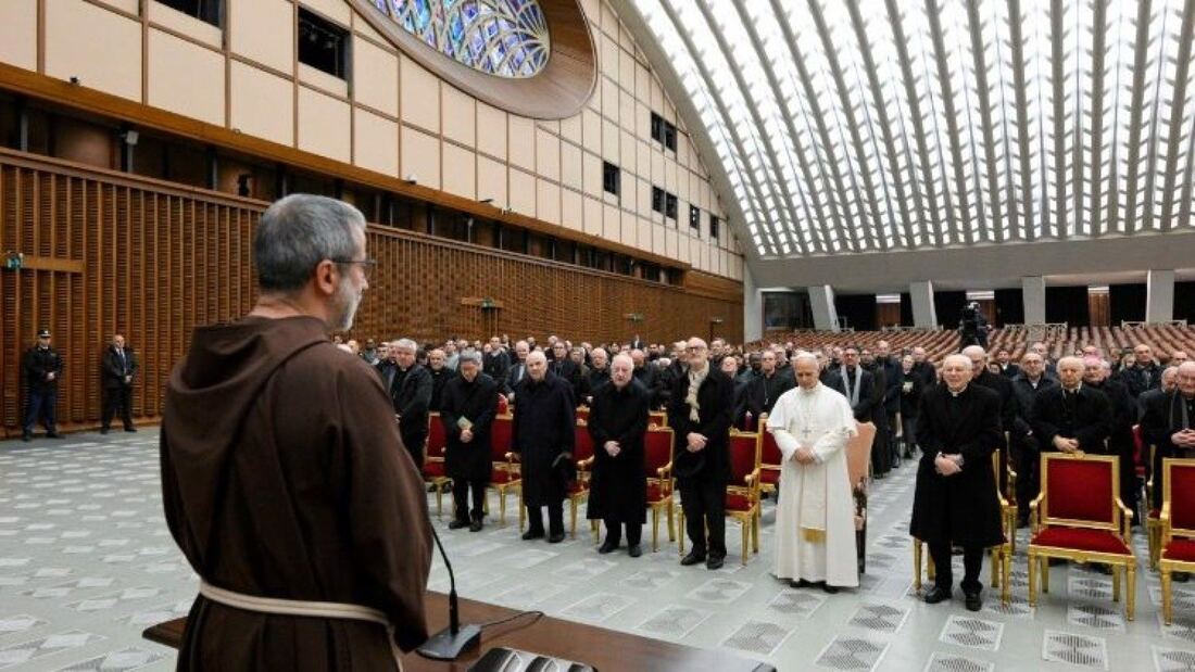 El Padre Pasolini destaca la importancia del Adviento en el Aula Pablo VI


