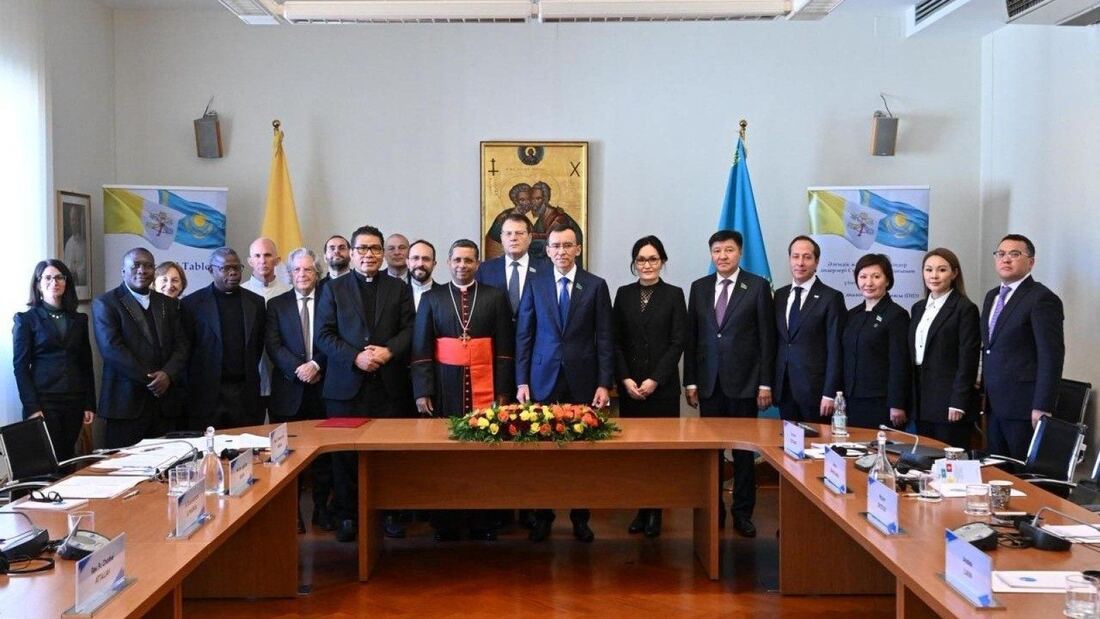 El Senado de Kazajistán respalda el diálogo interreligioso en el Vaticano

