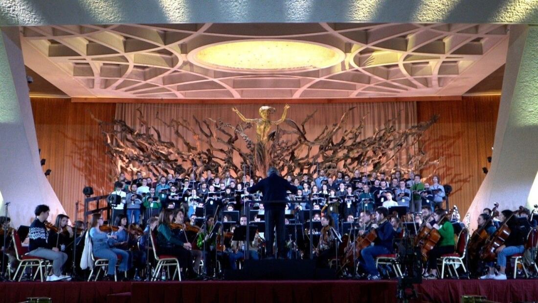 Riccardo Muti ensaya en el Vaticano para el concierto con la Orquesta Juvenil Luigi Cherubini