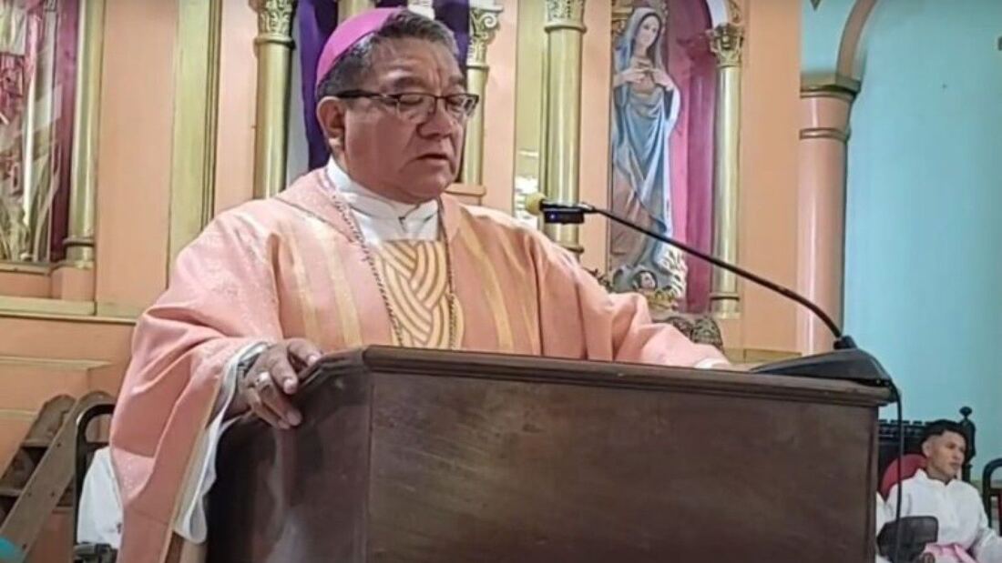 El obispo Aurelio Pesoa anima a defender la vida y el diálogo en Bolivia

