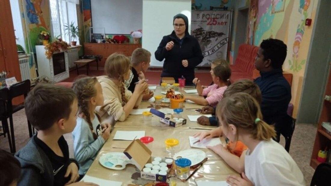 Las Hijas de la Caridad ofrecen refugio y esperanza a los niños en Rusia

